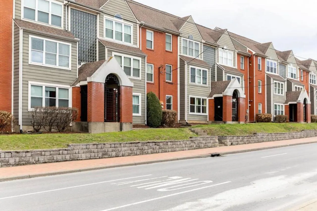 Downtown Nashville Condo, Walk To Broadway With Free Parking