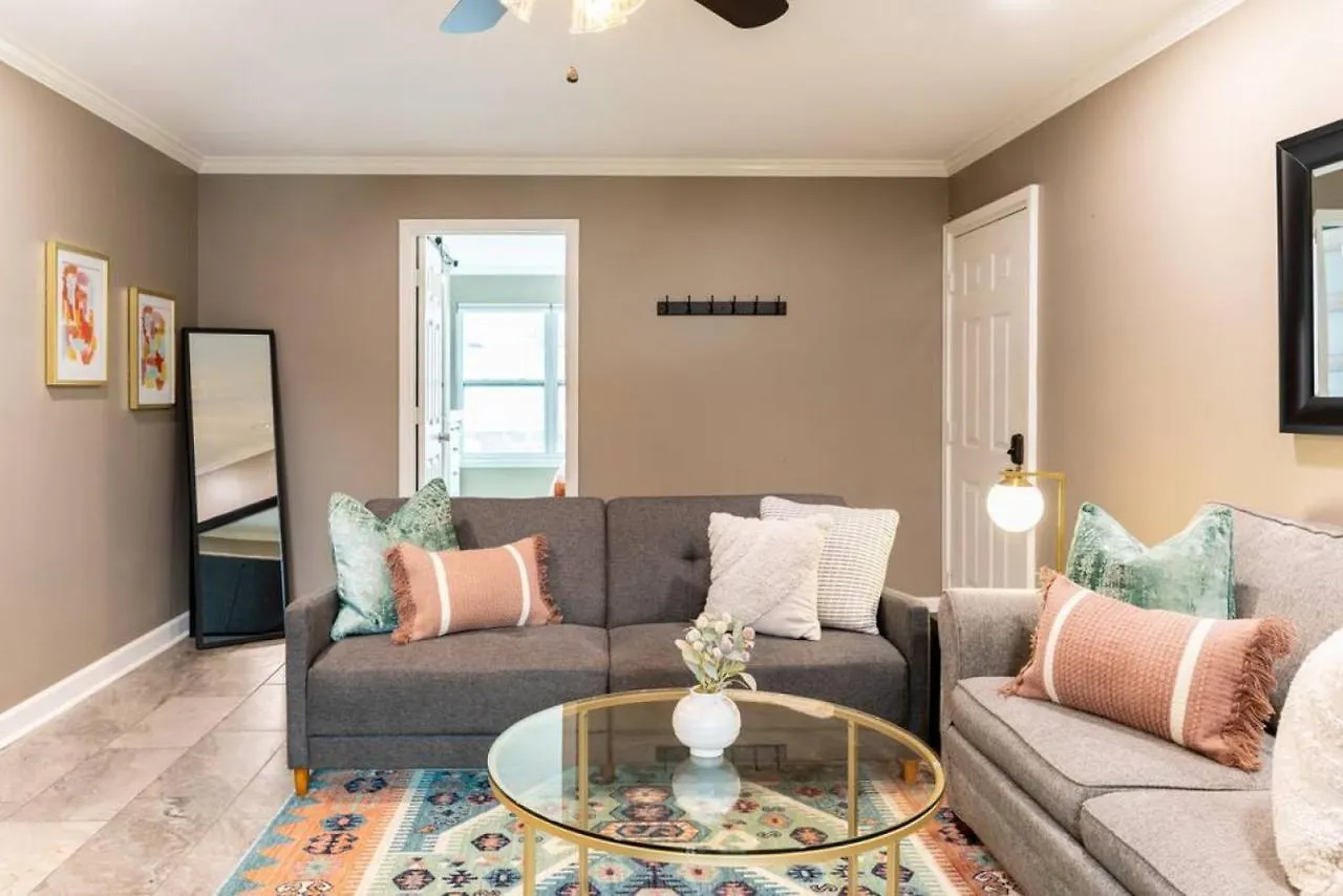Downtown Nashville Condo, Walk To Broadway With Free Parking 0*,